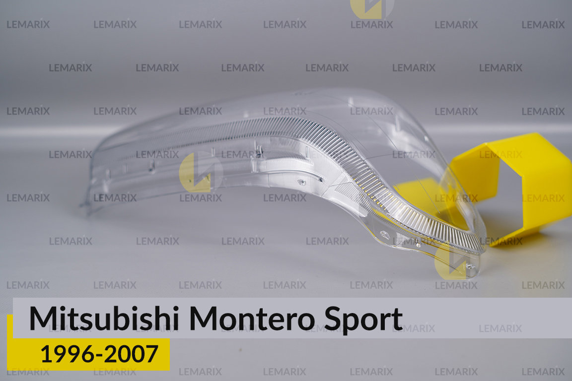 Скло фари Mitsubishi Montero Sport (1996-2007) праве