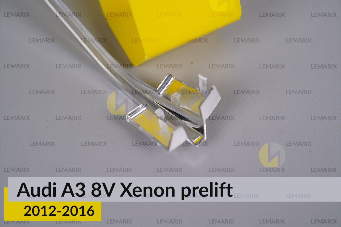 Хромована декоративна маска світлорозсіювач поворотника Audi A3 8V Xenon (2012-2016) дорест ліва