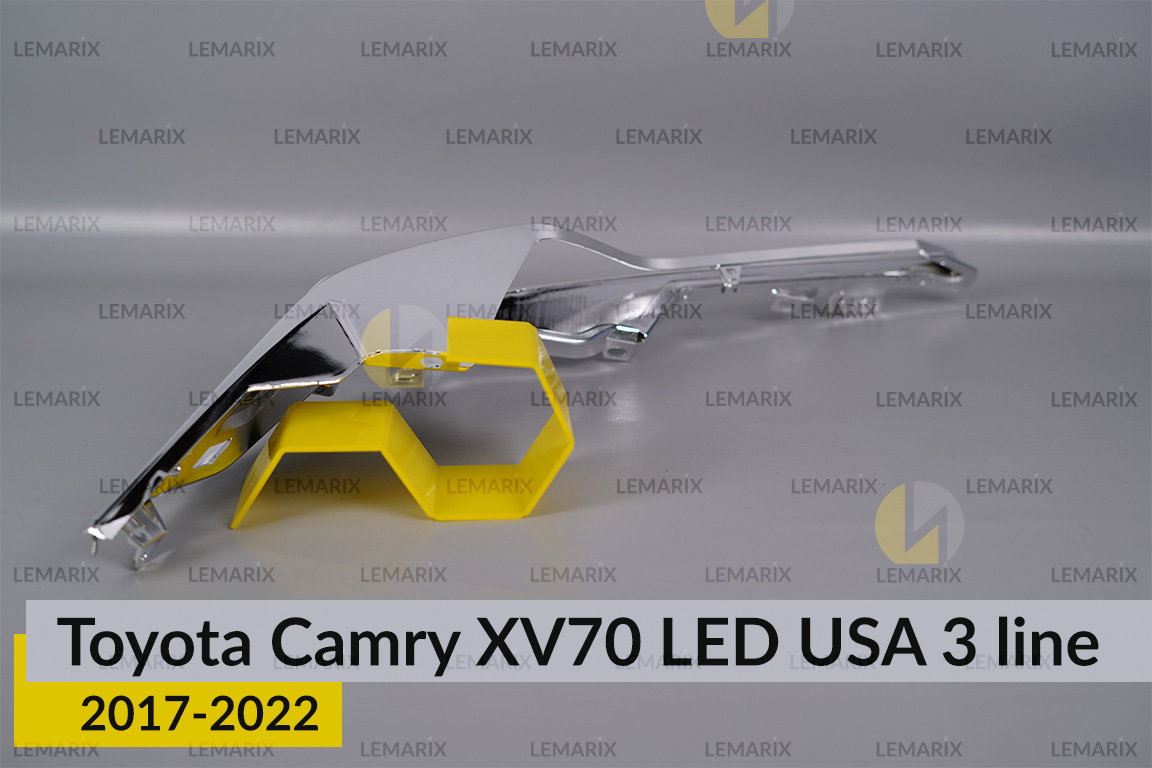 Хромована декоративна маска Toyota Camry XV70 LED USA (2017-2022) 3 полоски ліва