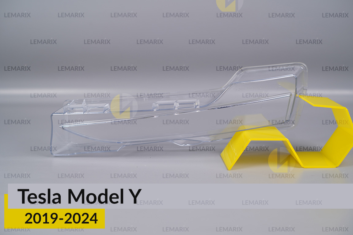 Скло протитуманної фари Tesla Model Y (2019-2025) ліве