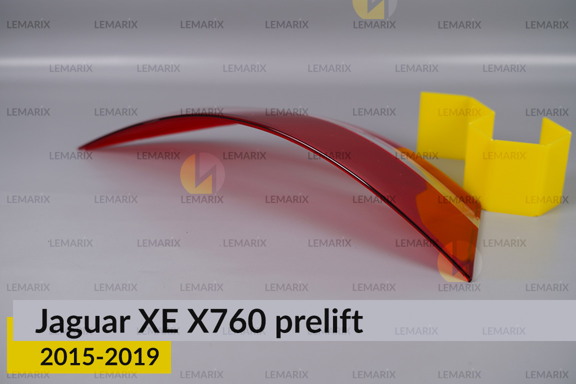Скло заднього ліхтаря зовнішнє в крилі Jaguar XE X760 (2015-2019) дорест ліве