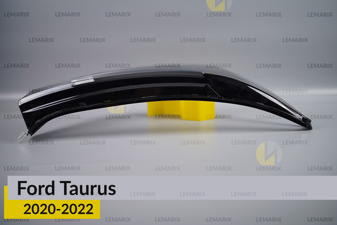 Скло фари Ford Taurus (2020-2022) праве