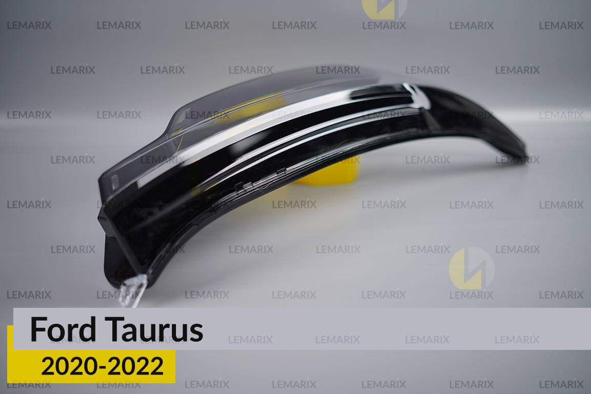 Скло фари Ford Taurus (2020-2022) праве