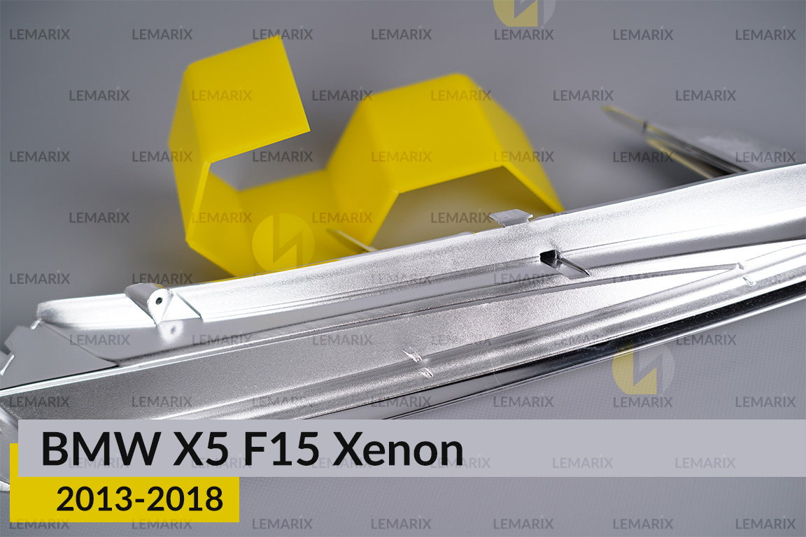 Хромована декоративна маска під світловод BMW X5 F15 Xenon (2013-2018) права