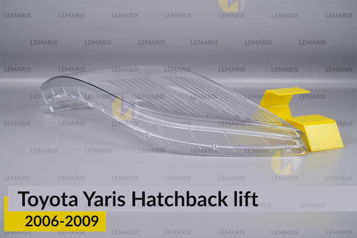 Скло фари Toyota Yaris Hatchback (2006-2009) рест праве