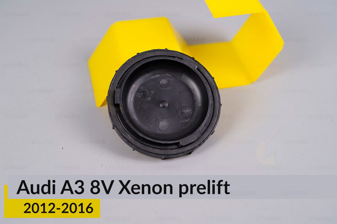Кришка ковпак заглушка фари Audi A3 8V Xenon (2012-2016) дорест ліва/права