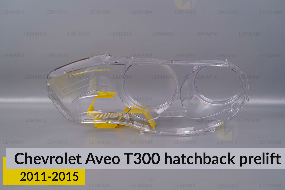 Скло фари Chevrolet Aveo T300 hatchback (2011-2015) дорест ліве