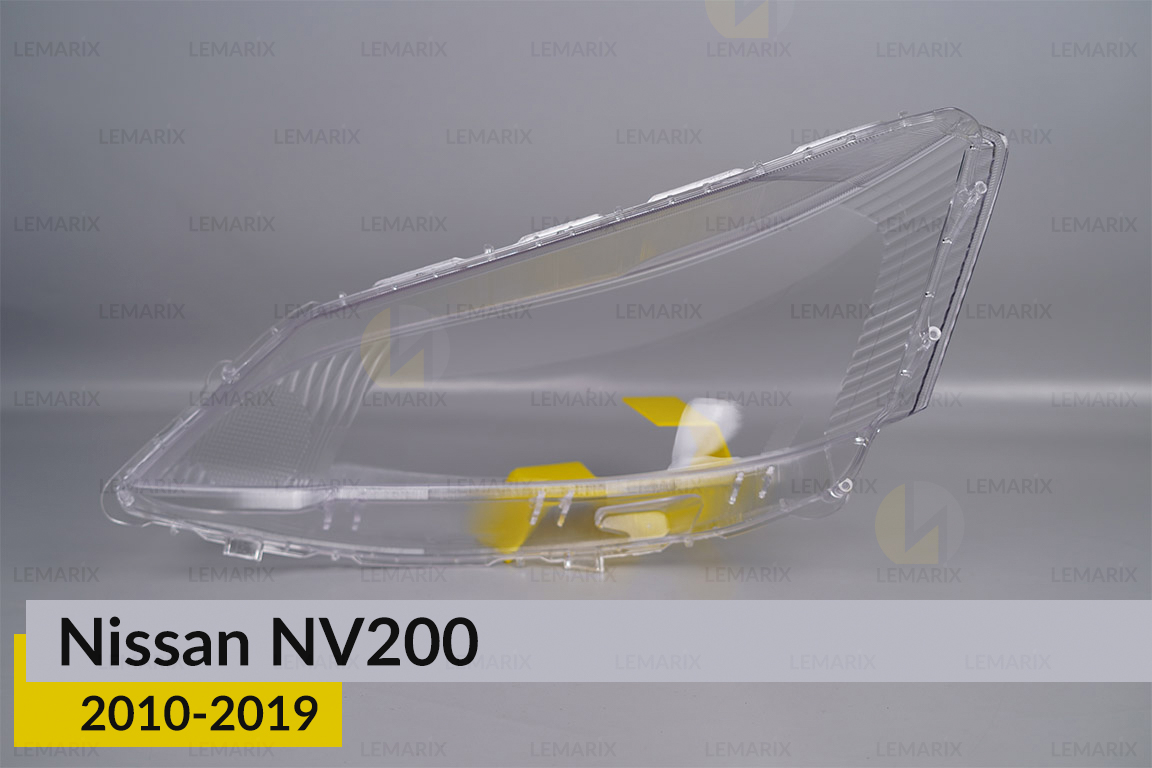 Скло фари Nissan NV200 (2010-2019) праве
