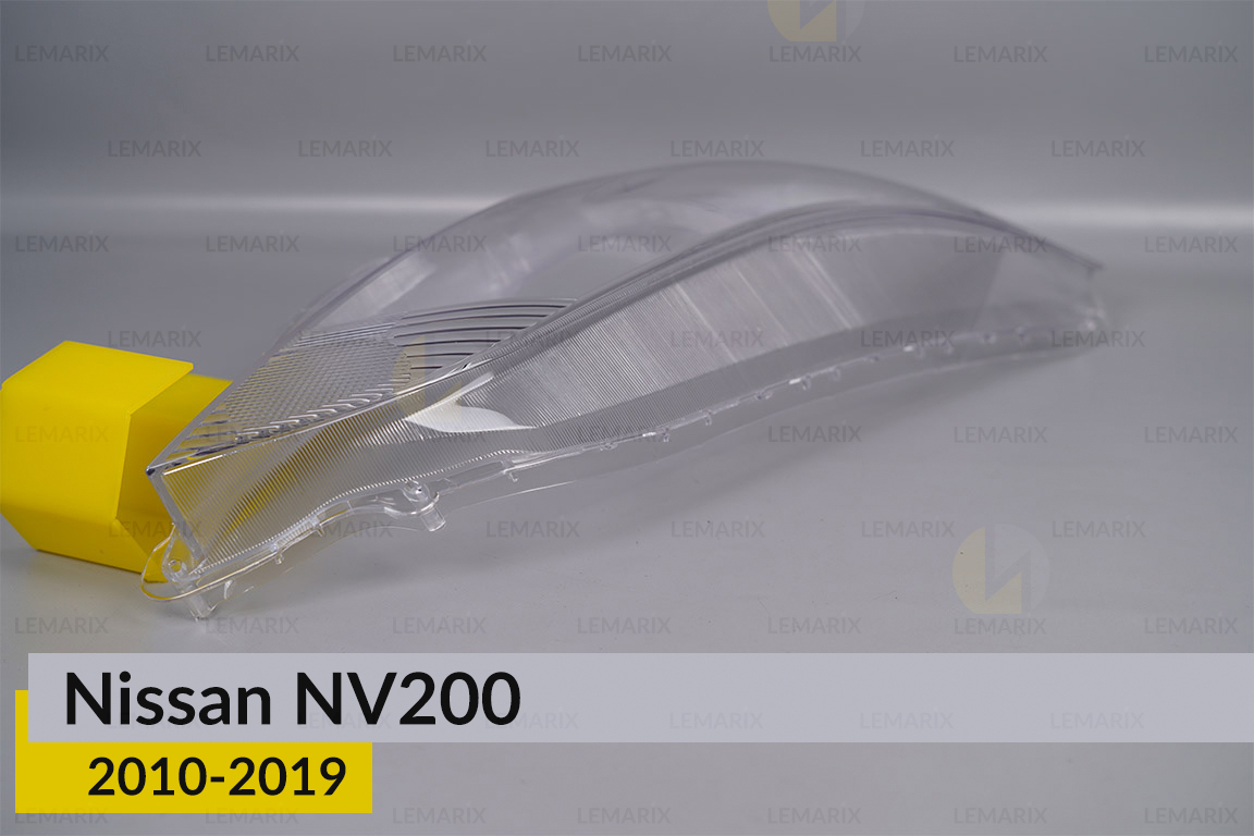 Скло фари Nissan NV200 (2010-2019) праве