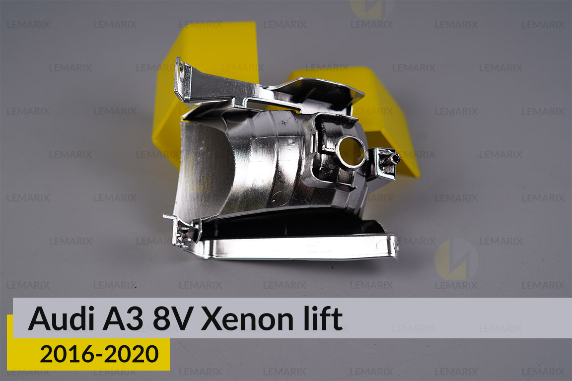 Хромована маска рефлектора Audi A3 8V Xenon (2016-2020) рест права