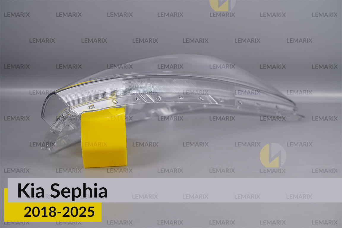 Скло фари Kia Sephia (2018-2025) праве