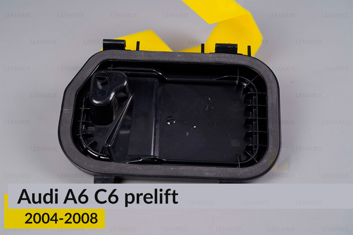 Кришка ковпак заглушка фари Audi A6 C6 (2004-2008) дорест ліва