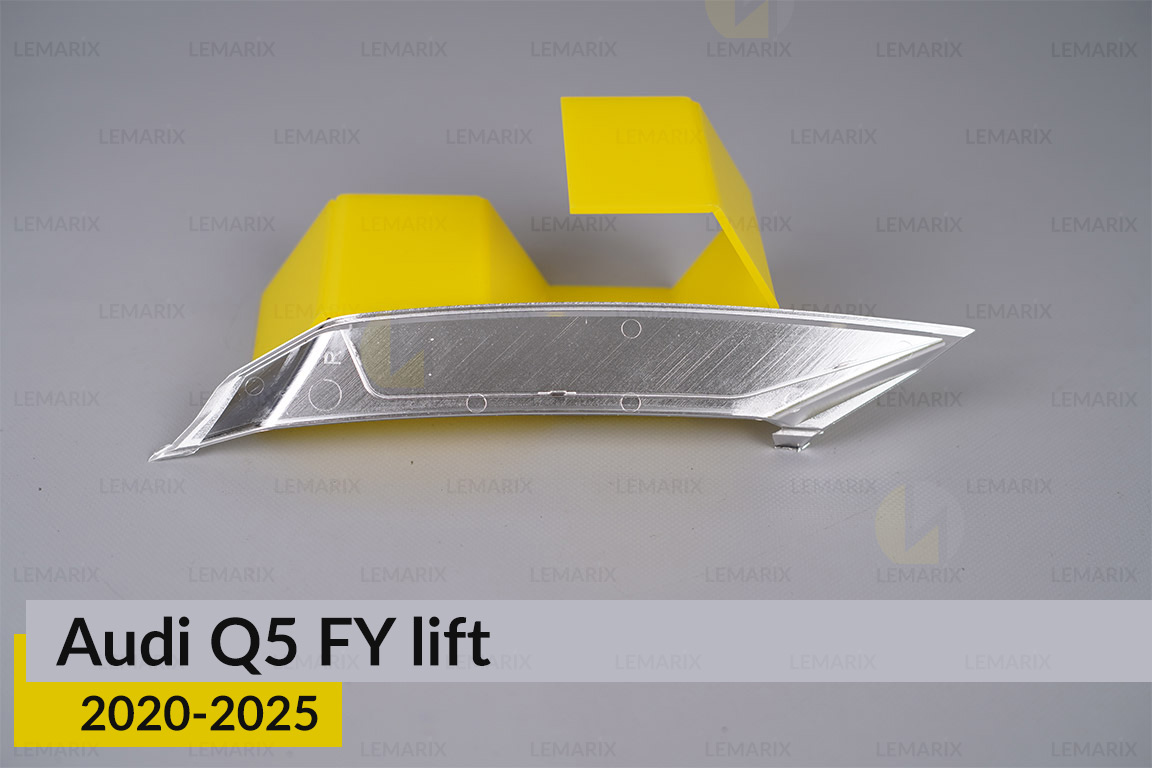 Хромована декоративна маска верхня Audi Q5 FY (2020-2025) рест права