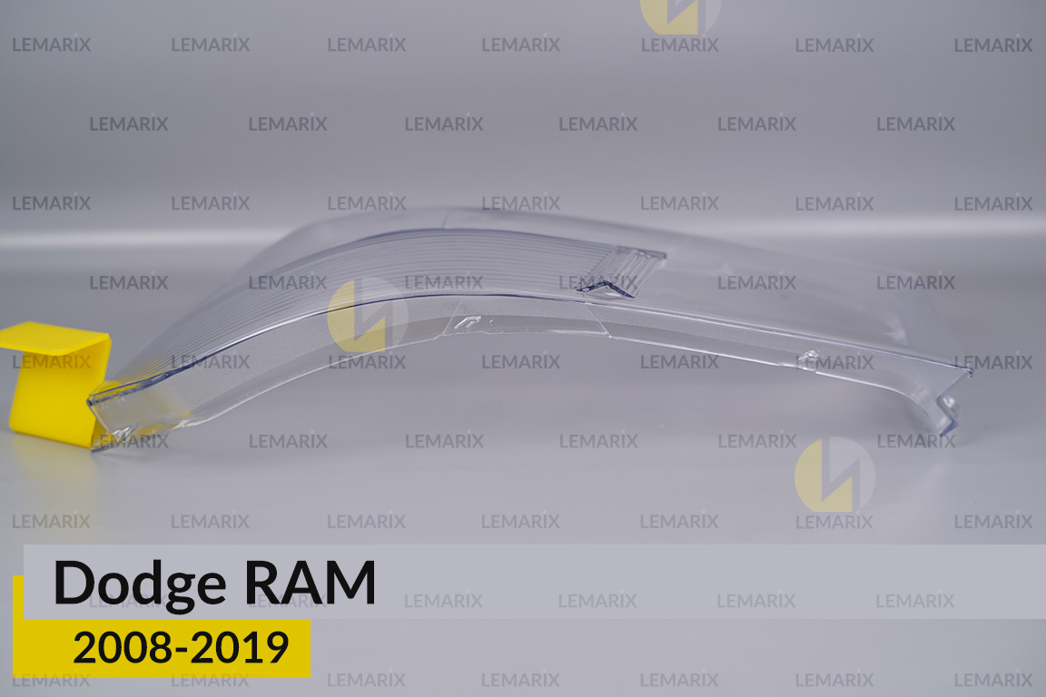 Скло фари Dodge RAM (2008-2019) праве