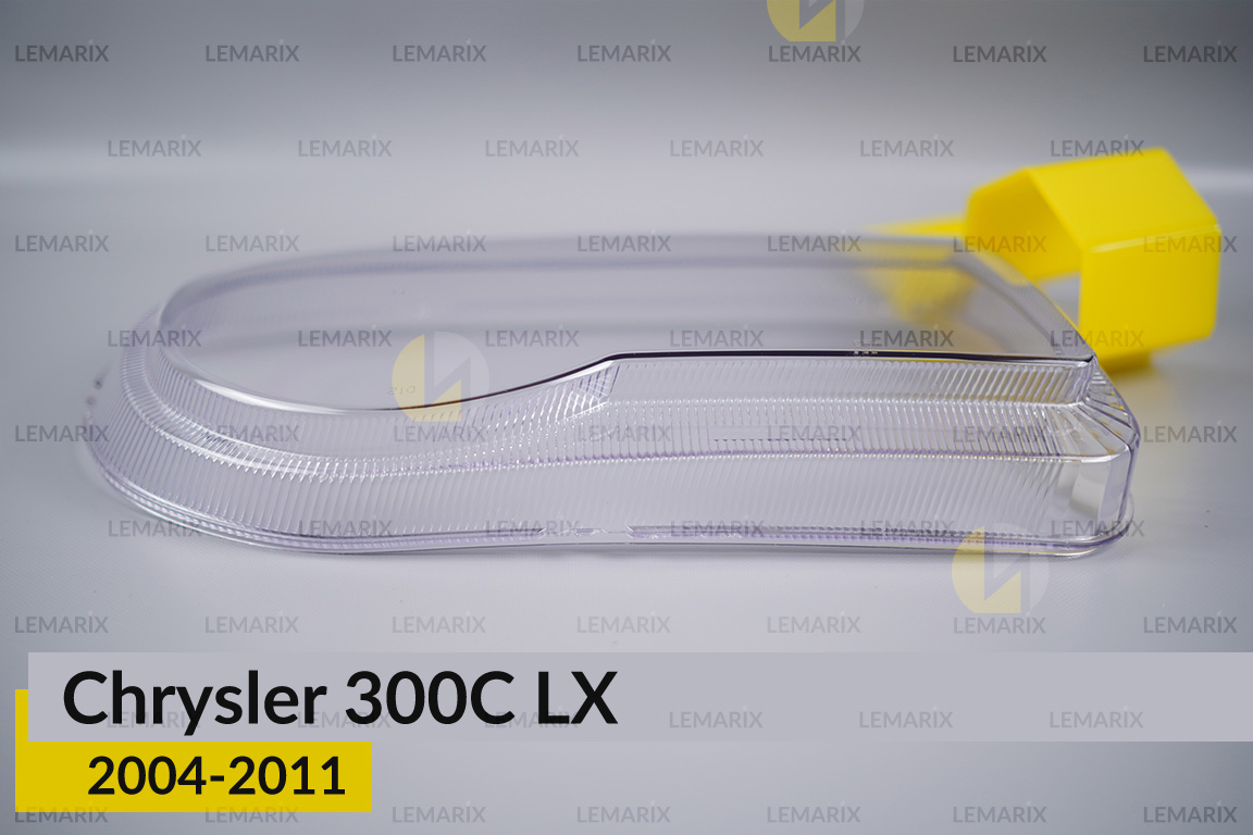 Скло фари Chrysler 300C LX (2004-2011) праве