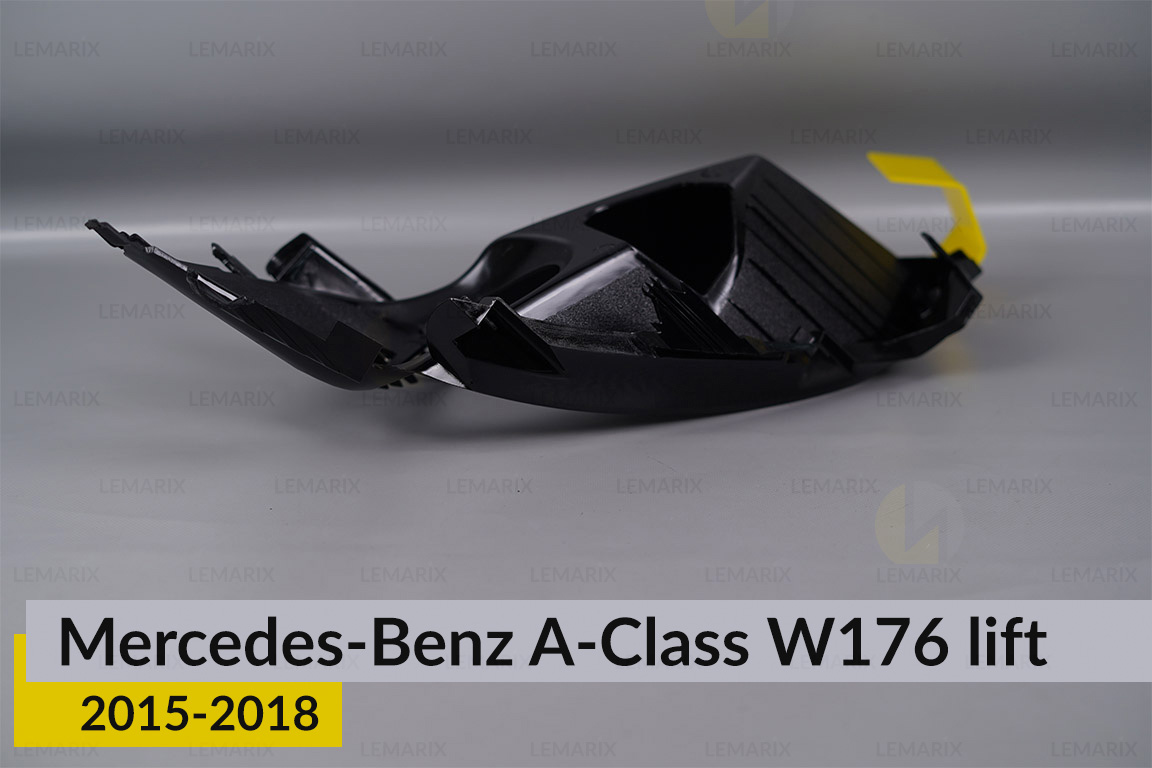 Декоративна маска середня Mercedes-Benz A-Class W176 (2015-2018) рест права