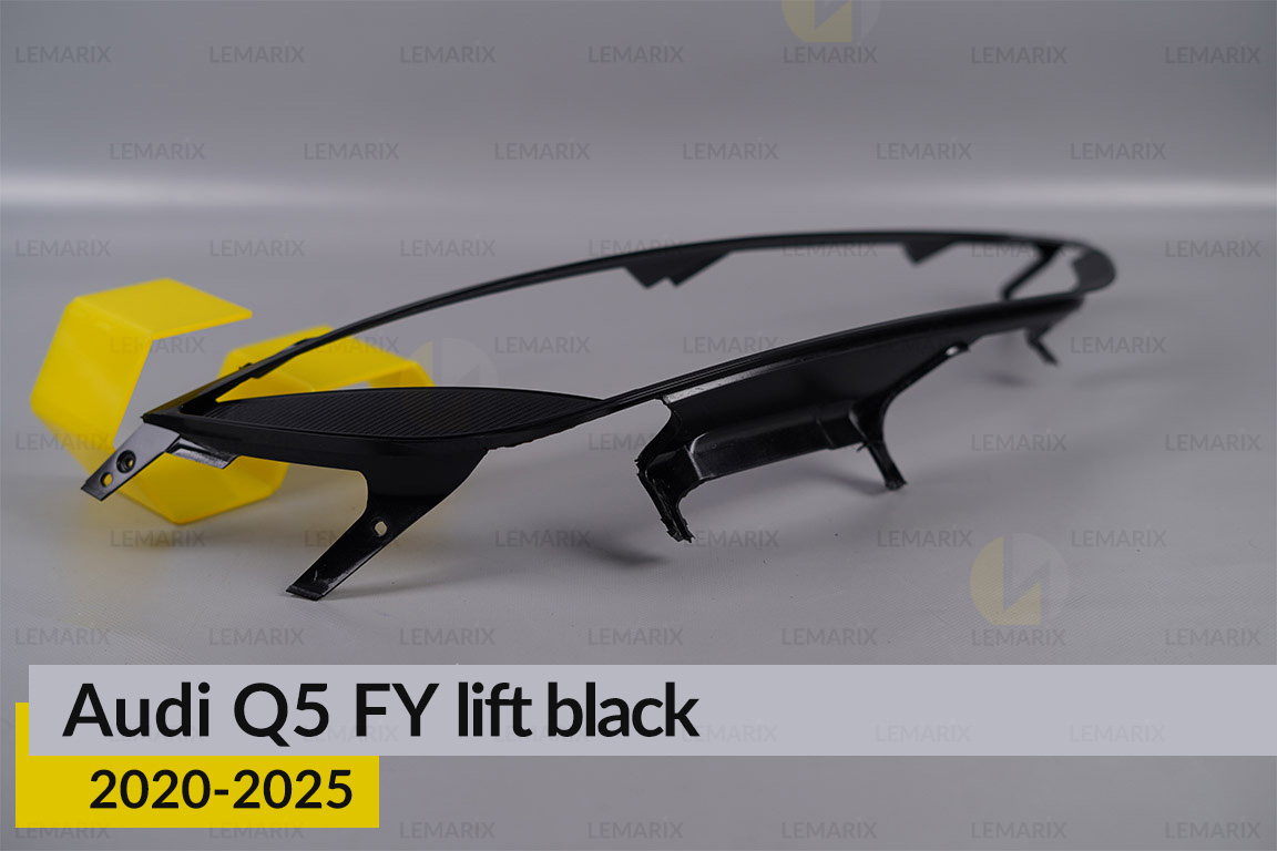 Декоративна маска зовнішня Audi Q5 FY Black (2020-2025) рест права