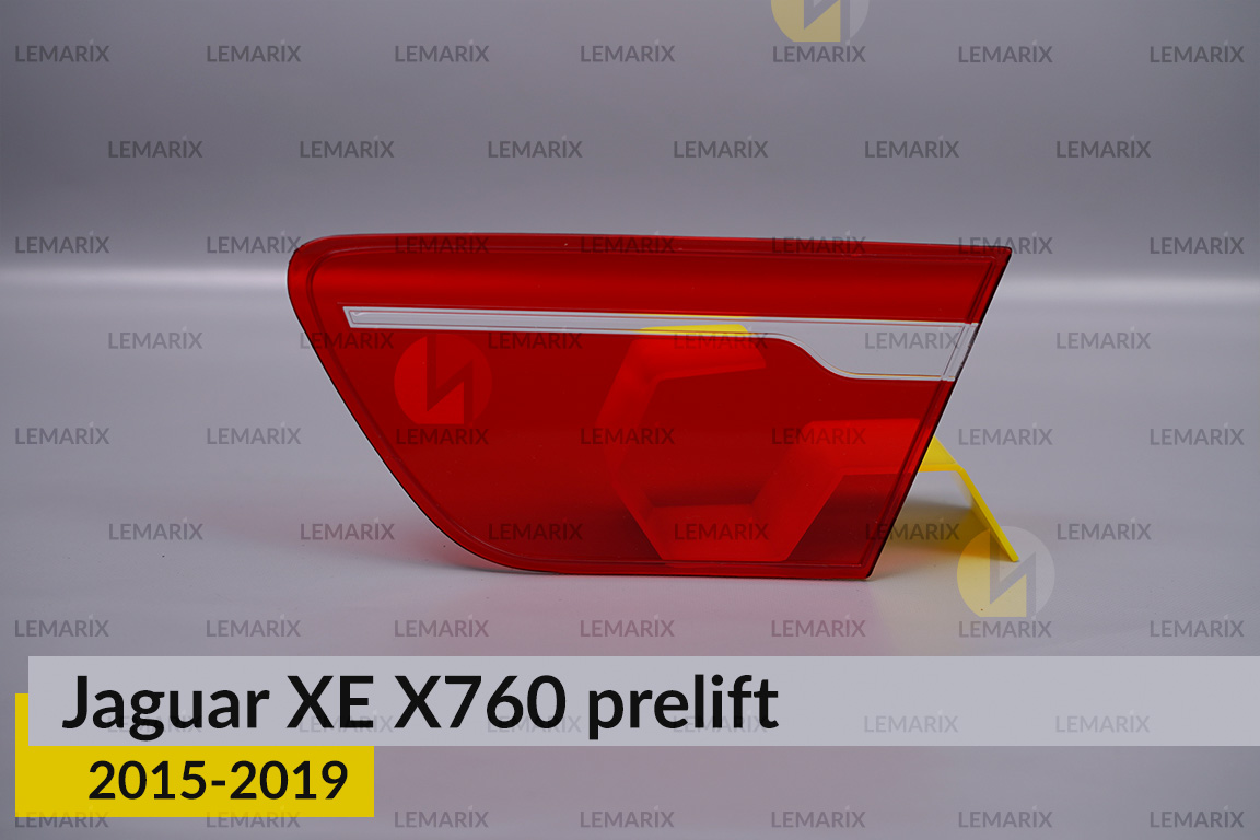 Скло заднього ліхтаря внутрішнє в крилі Jaguar XE X760 (2015-2019) дорест ліве