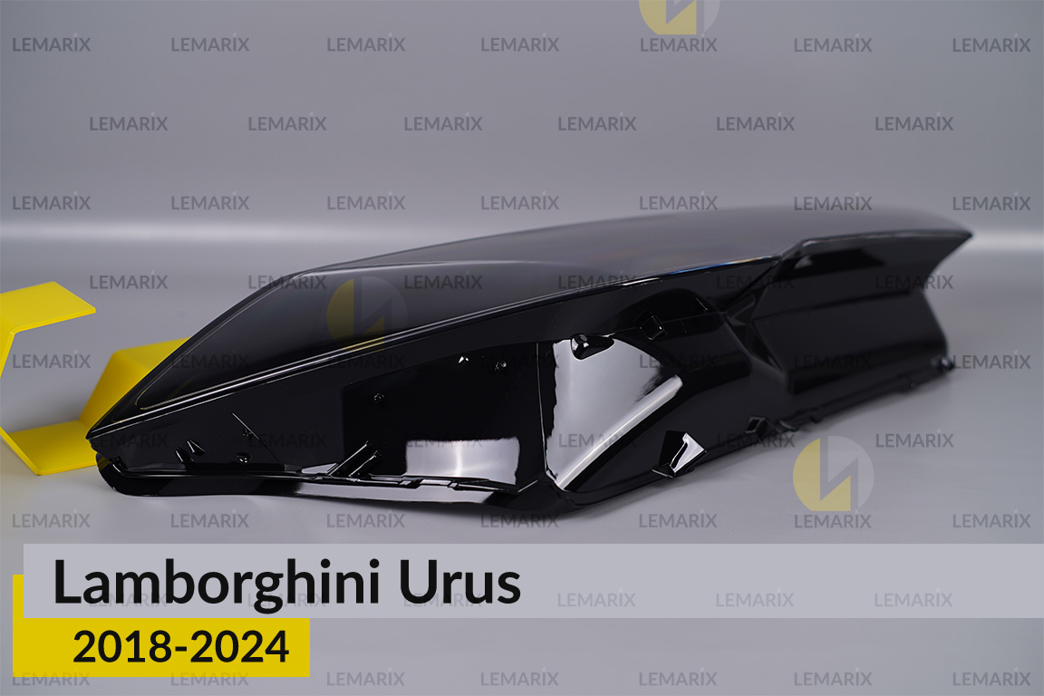 Скло фари Lamborghini Urus (2018-2026) праве