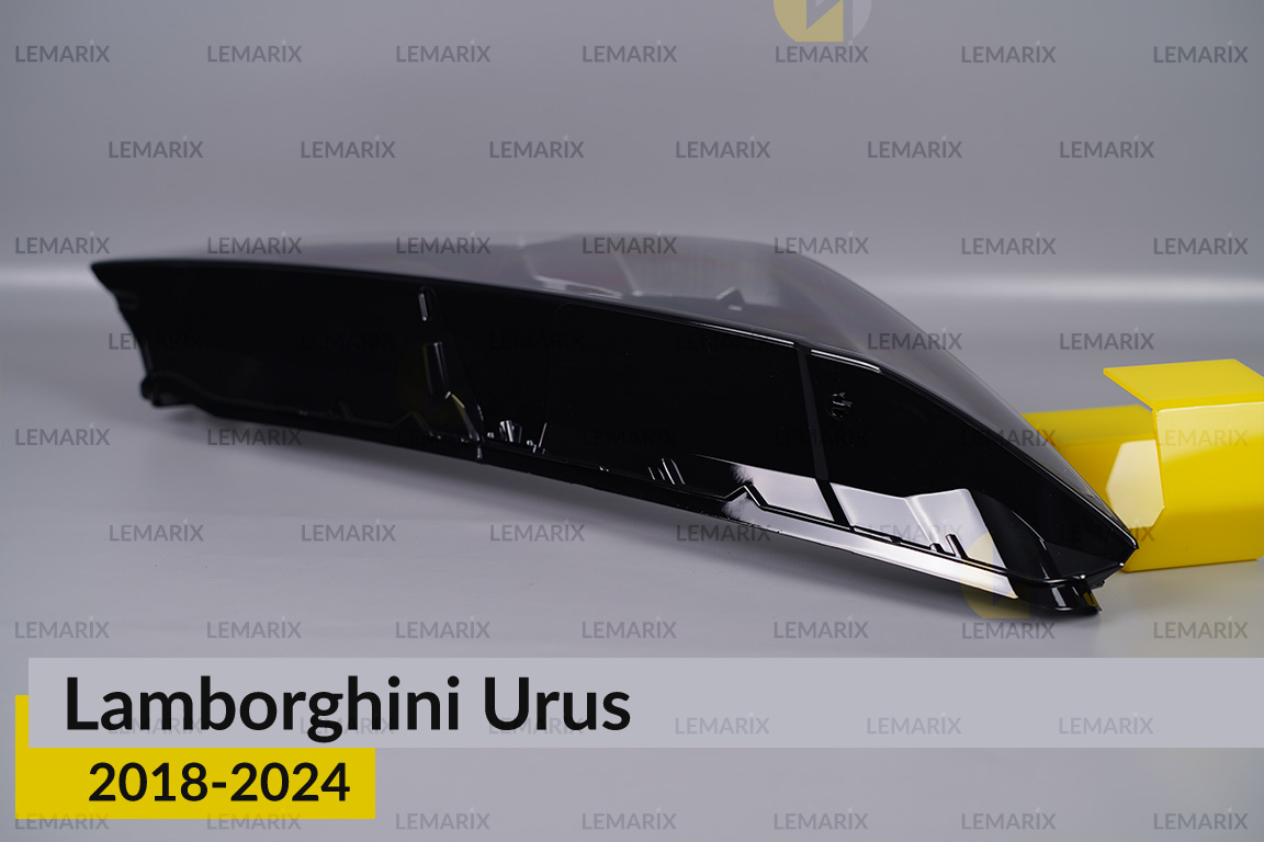 Скло фари Lamborghini Urus (2018-2026) праве