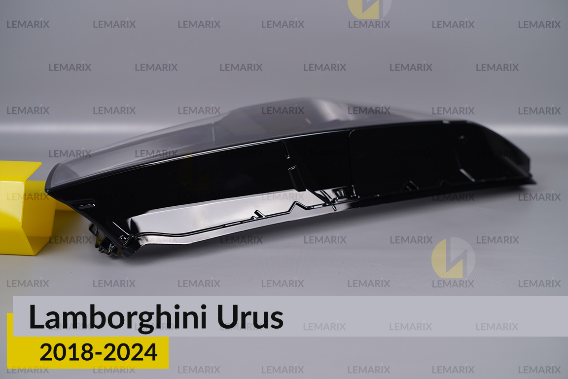 Скло фари Lamborghini Urus (2018-2024) праве