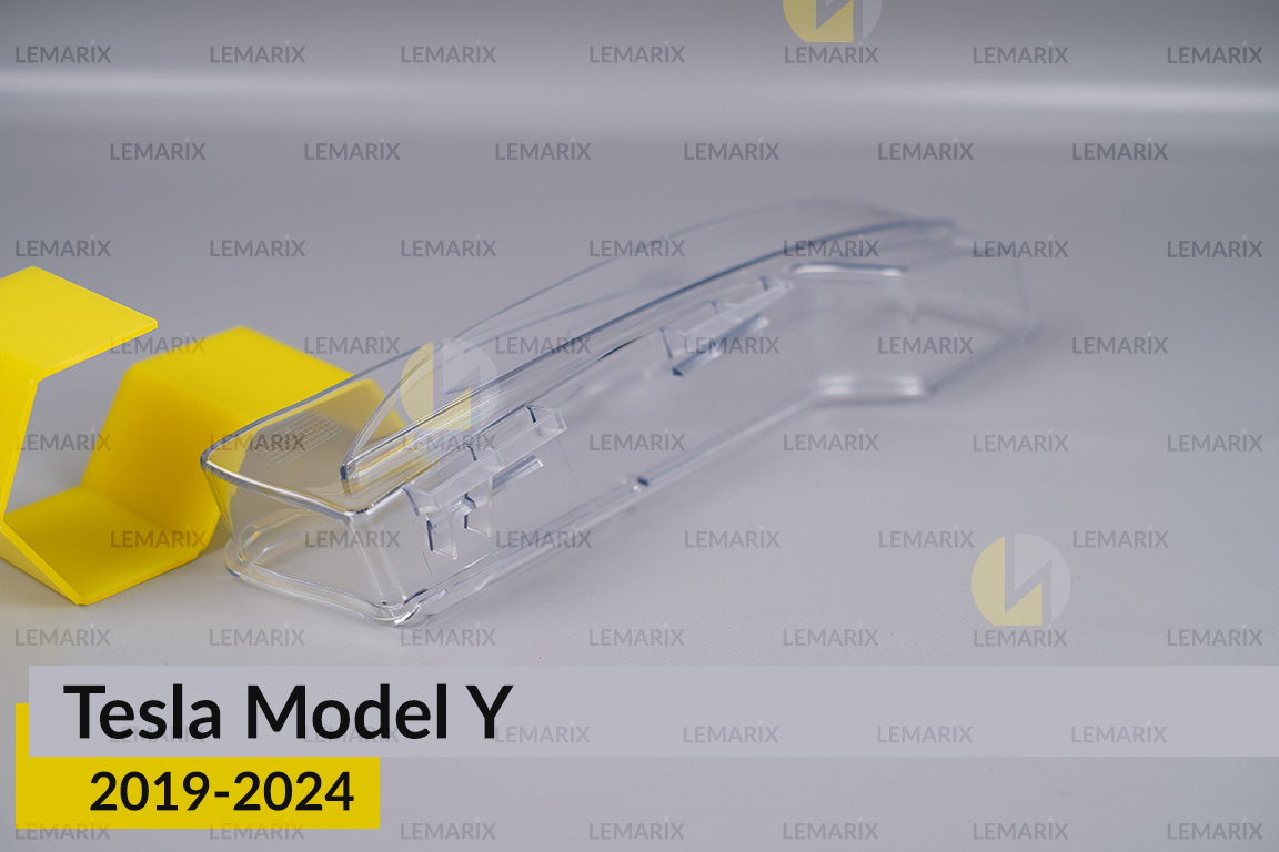 Скло протитуманної фари Tesla Model Y (2019-2025) праве