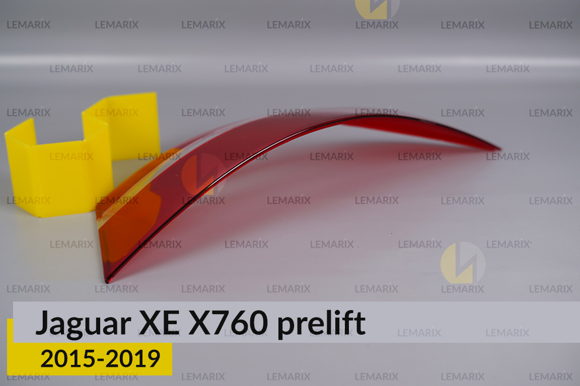 Скло заднього ліхтаря зовнішнє в крилі Jaguar XE X760 (2015-2019) дорест праве