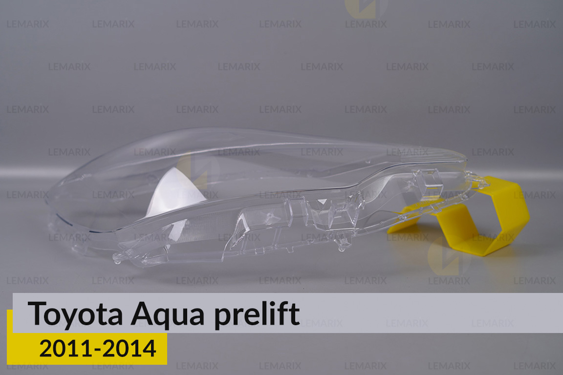 Скло фари Toyota Aqua (2011-2014) дорест праве