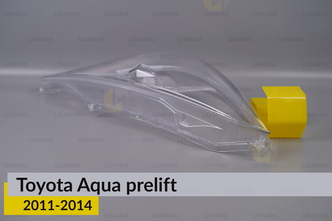 Скло фари Toyota Aqua (2011-2014) дорест праве