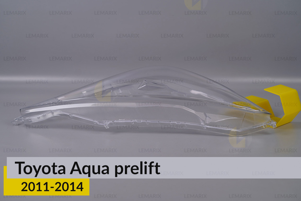 Скло фари Toyota Aqua (2011-2014) дорест праве