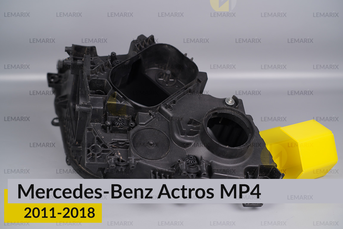 Корпус фари Mercedes-Benz Actros MP4 (2011-2018) правий