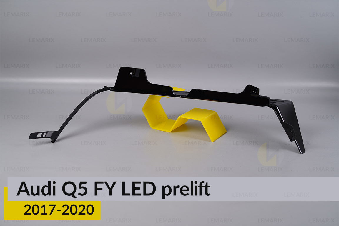 Хромована декоративна маска нижня Audi Q5 FY LED (2017-2020) дорест права