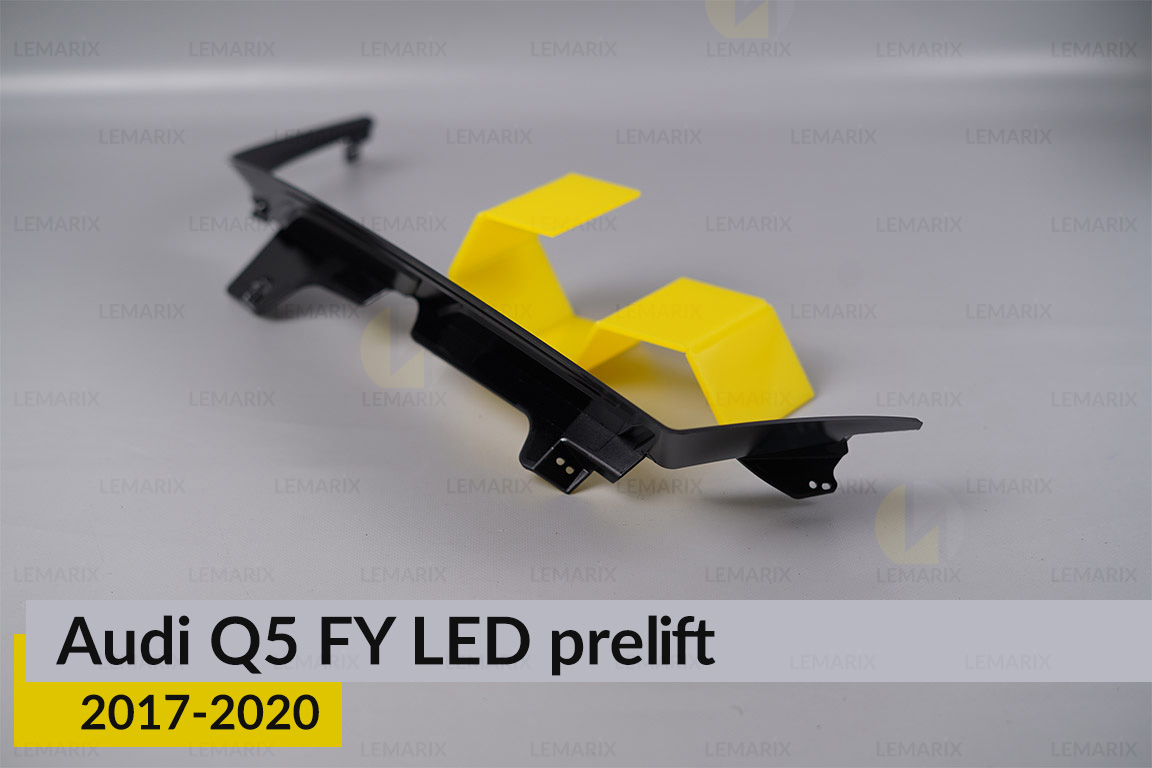 Хромована декоративна маска нижня Audi Q5 FY LED (2017-2020) дорест права