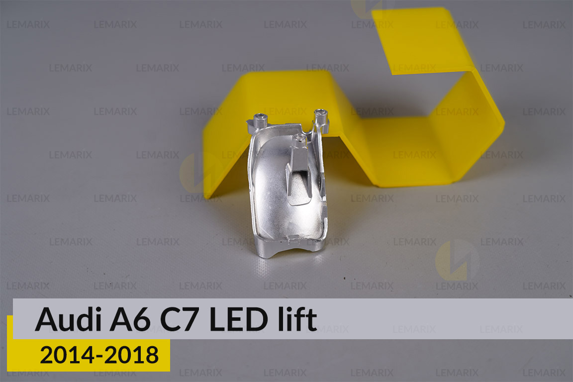 Хромована маска рефлектора Audi A6 C7 LED (2014-2018) рест права