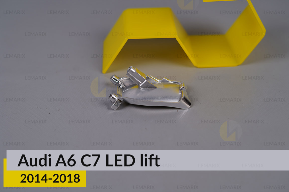 Хромована маска рефлектора Audi A6 C7 LED (2014-2018) рест права