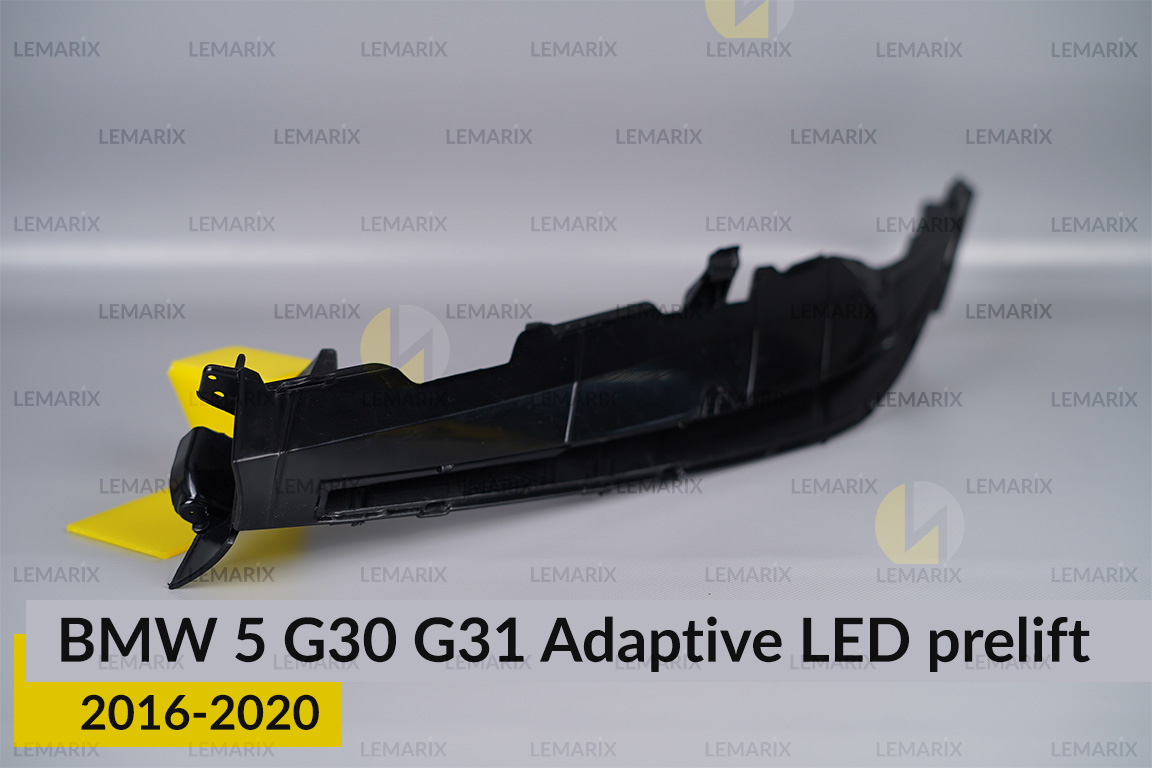Декоративна маска верхня BMW 5 G30 G31 Adaptive LED (2016-2020) дорест ліва