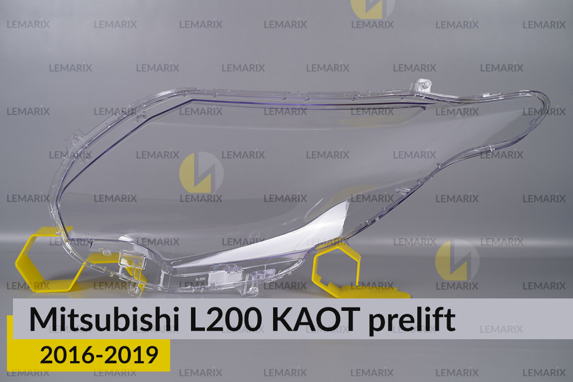 Скло фари Mitsubishi L200 KAOT (2016-2019) дорест праве