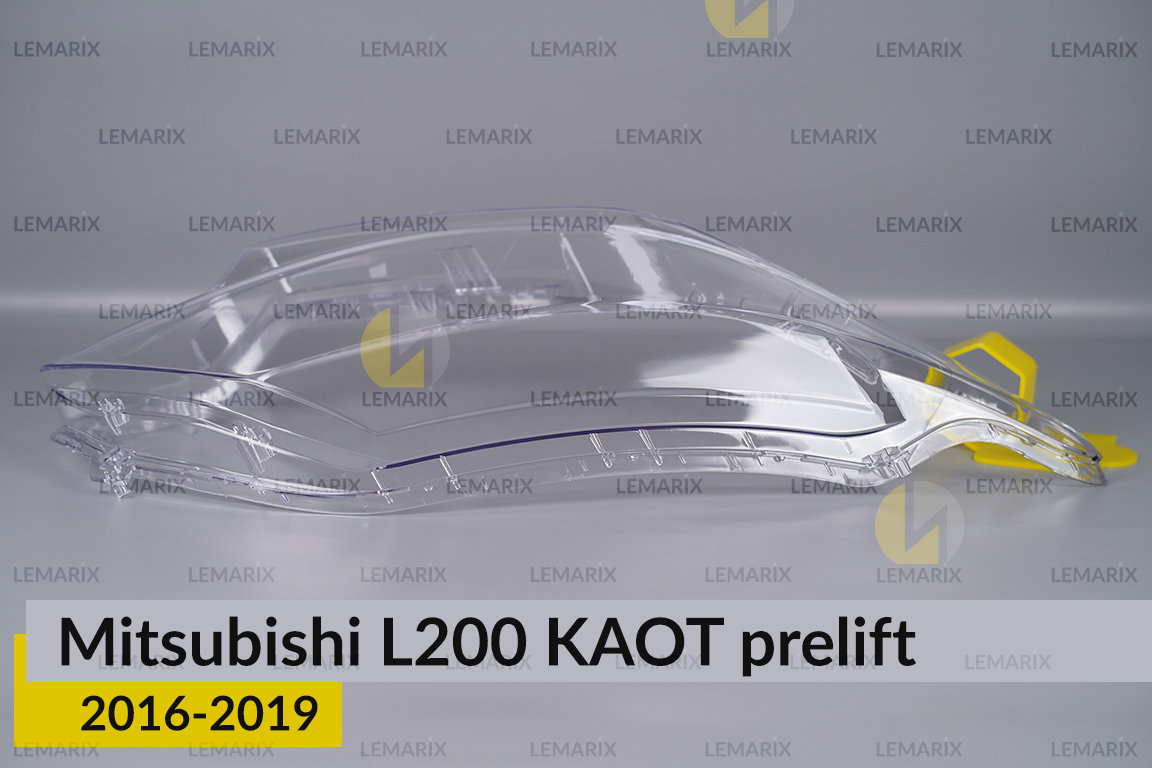 Скло фари Mitsubishi L200 KAOT (2016-2019) дорест праве