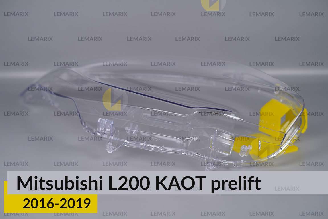 Скло фари Mitsubishi L200 KAOT (2016-2019) дорест праве
