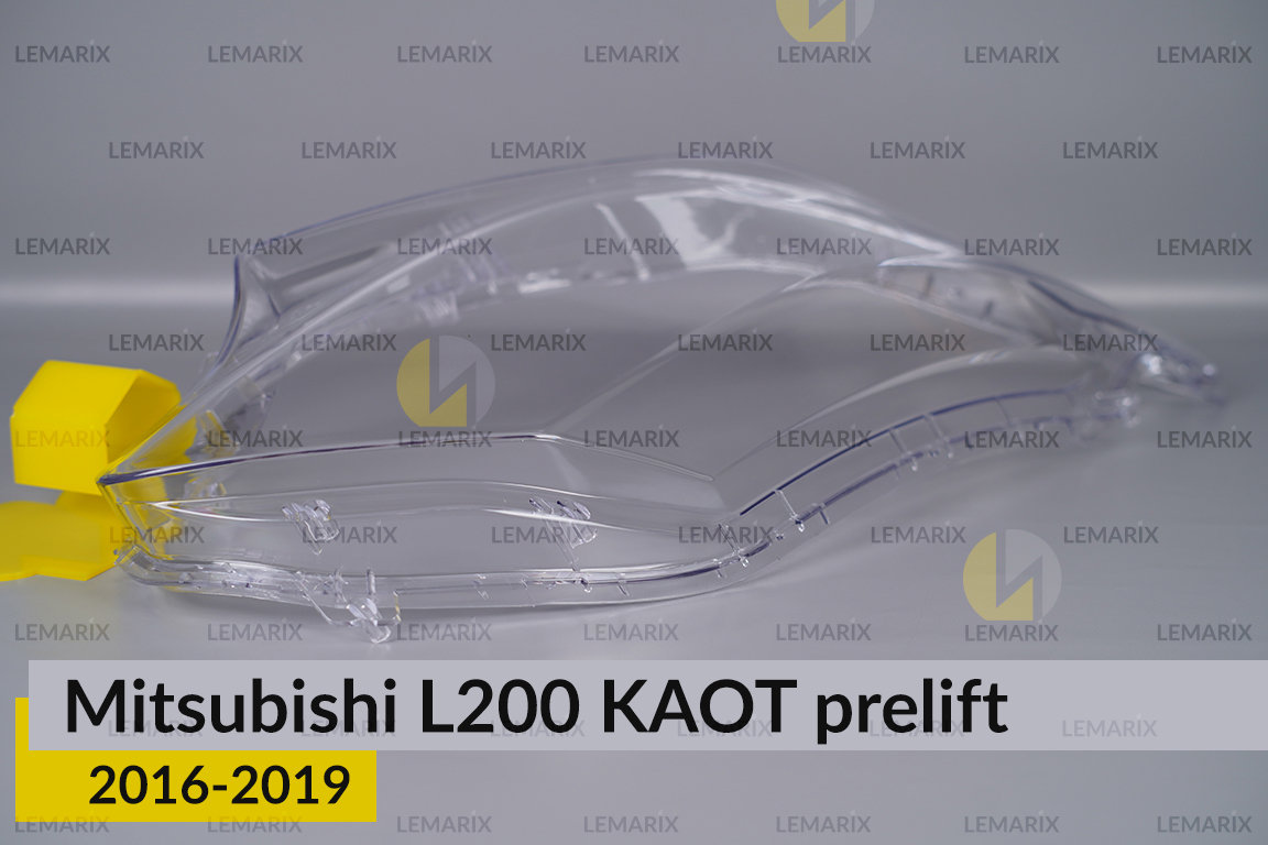 Скло фари Mitsubishi L200 KAOT (2016-2019) дорест праве