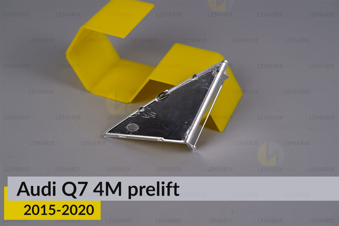 Хромований декор перед лінзою Audi Q7 4M (2015-2020) дорест правий