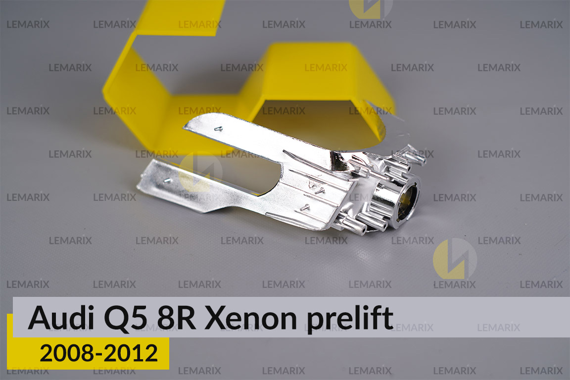 Хромована декоративна маска світлорозсіювач поворотника Audi Q5 8R Xenon (2008-2012) дорест права