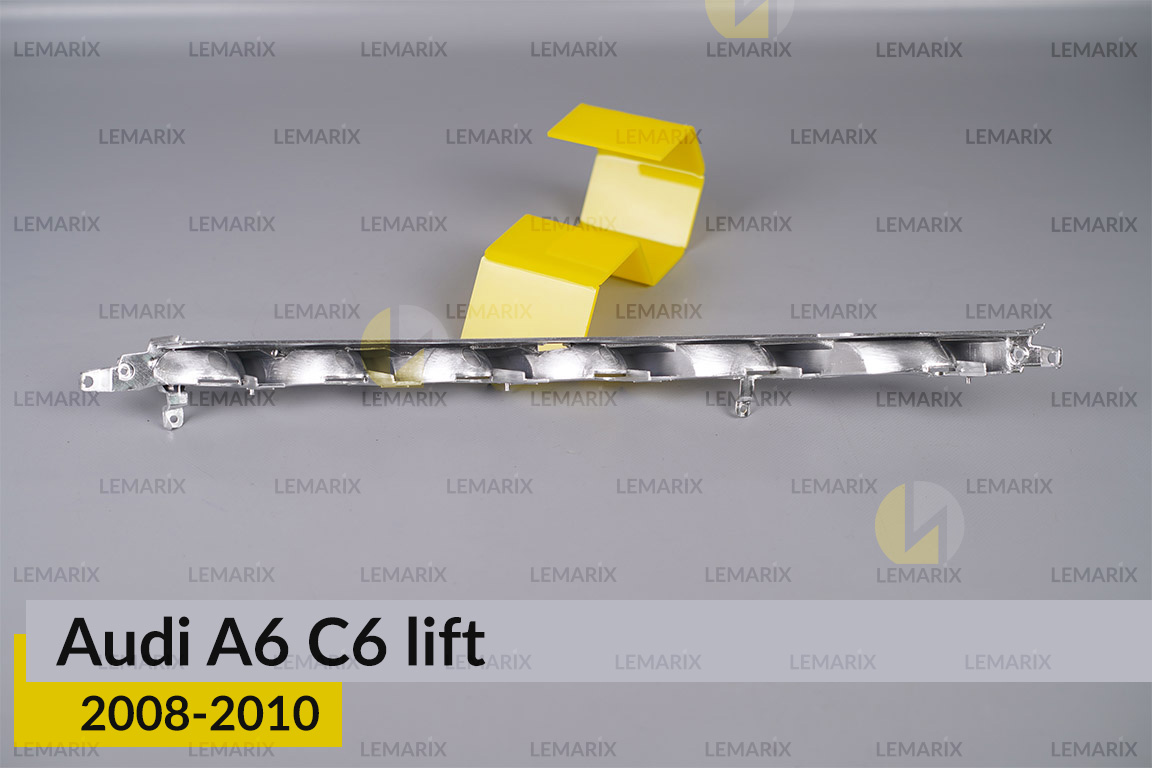 Хромована декоративна маска нижня Audi A6 C6 (2008-2010) рест права