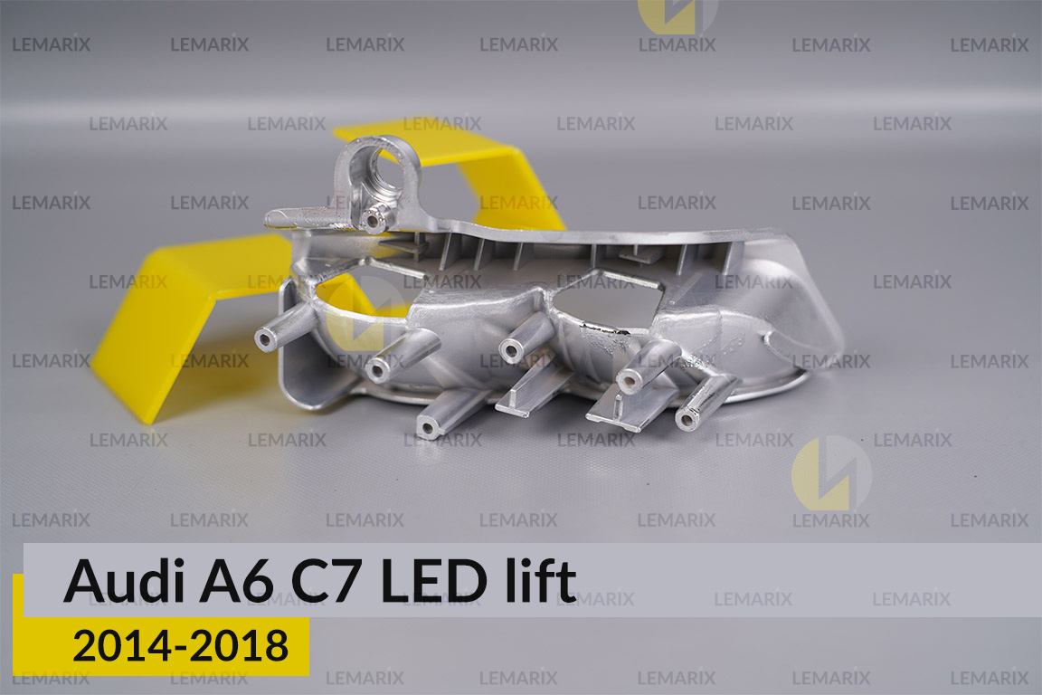 Хромований відбивач Audi A6 C7 LED (2014-2018) рест правий