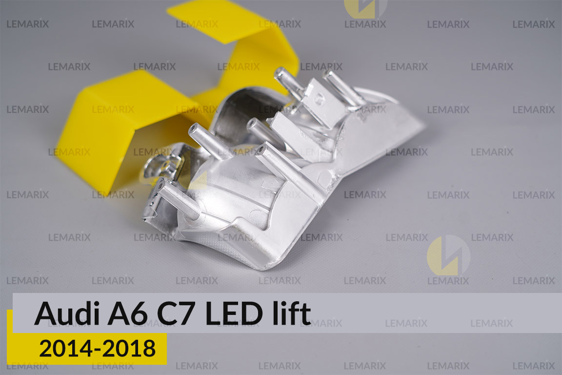 Хромований відбивач Audi A6 C7 LED (2014-2018) рест правий