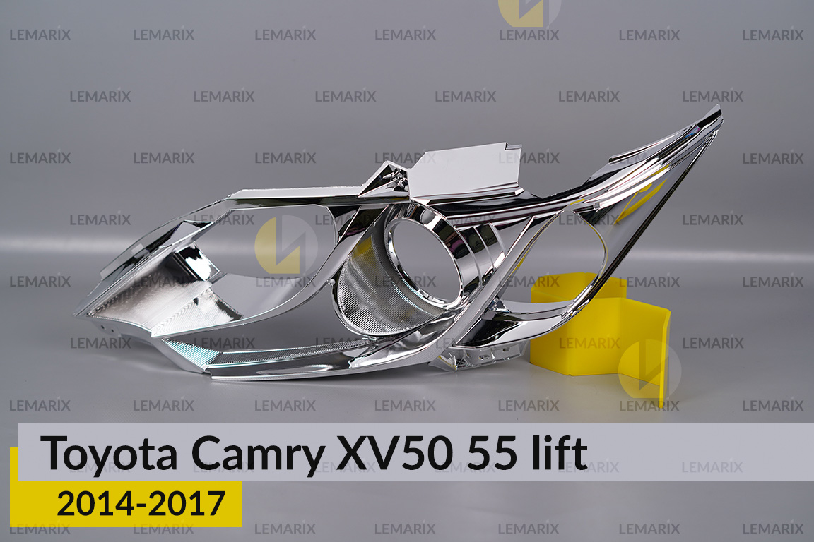 Хромована декоративна маска Toyota Camry XV50 55 (2014-2017) рест ліва