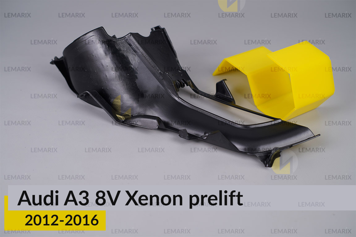 Декоративна маска Audi A3 8V Xenon (2012-2016) дорест ліва