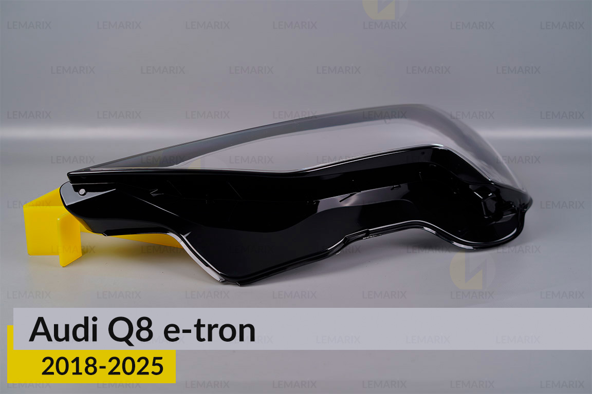 Скло фари Audi Q8 e-tron (2018-2025) ліве