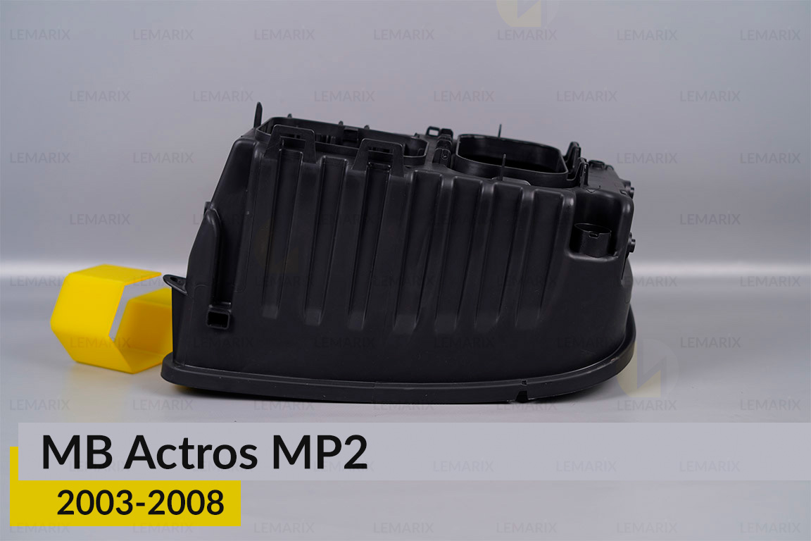 Корпус фари Mercedes-Benz Actros MP2 (2003-2008) правий