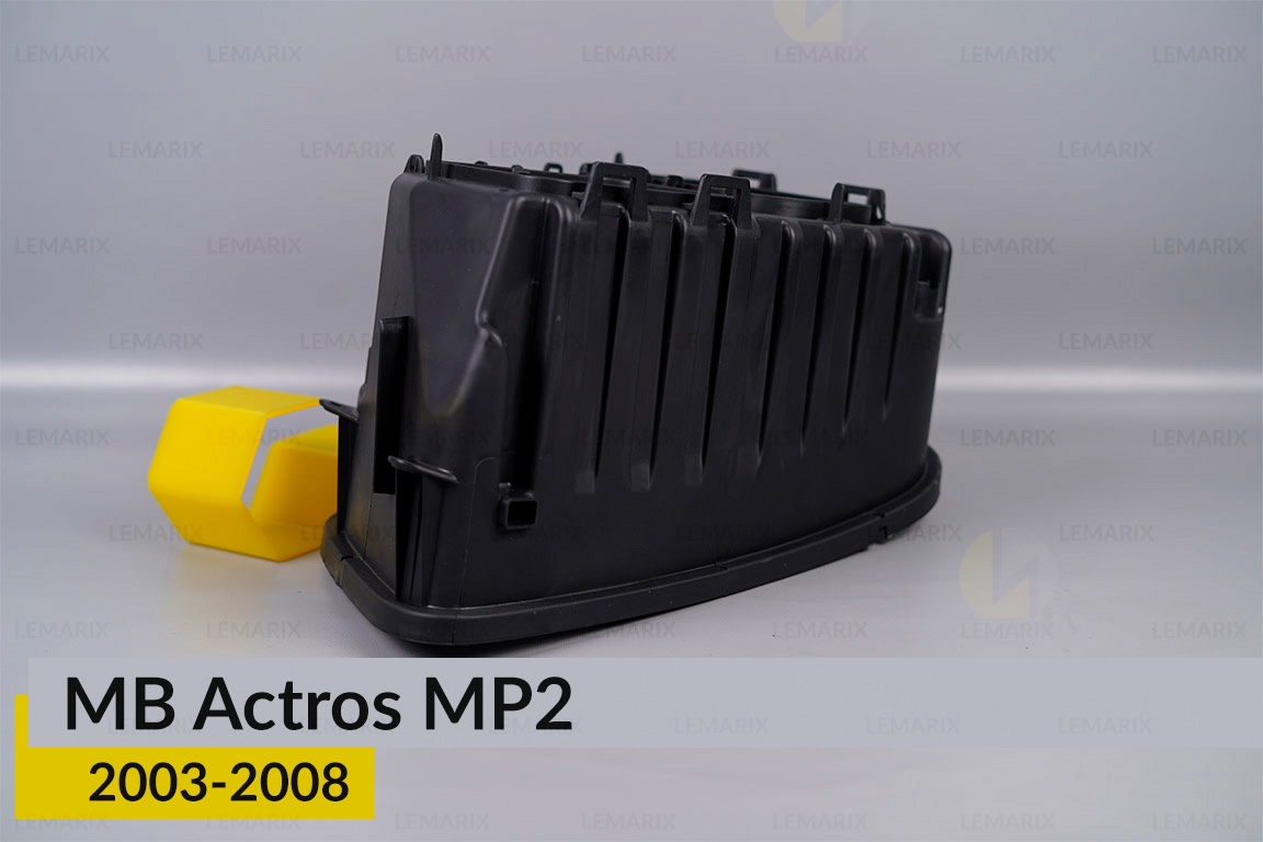 Корпус фари Mercedes-Benz Actros MP2 (2003-2008) правий